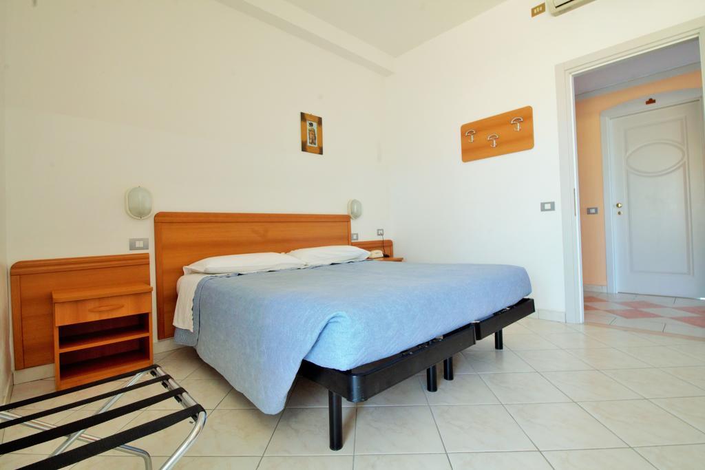 Hotel Casadei Fano Bilik gambar