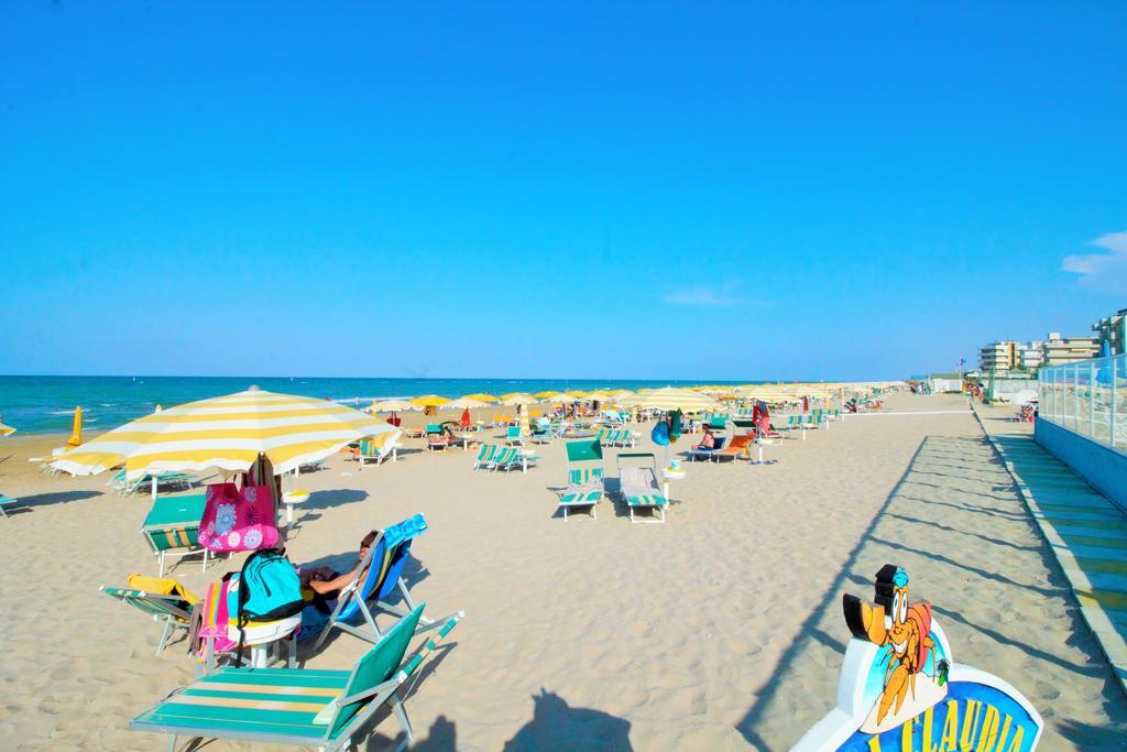 Hotel Casadei Fano Luaran gambar